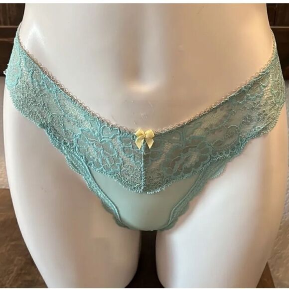 Vintage VICTORIA'S SECRET  Dream Angels Thong Sz-Medium 2009 Silver tag - Picture 2 of 13